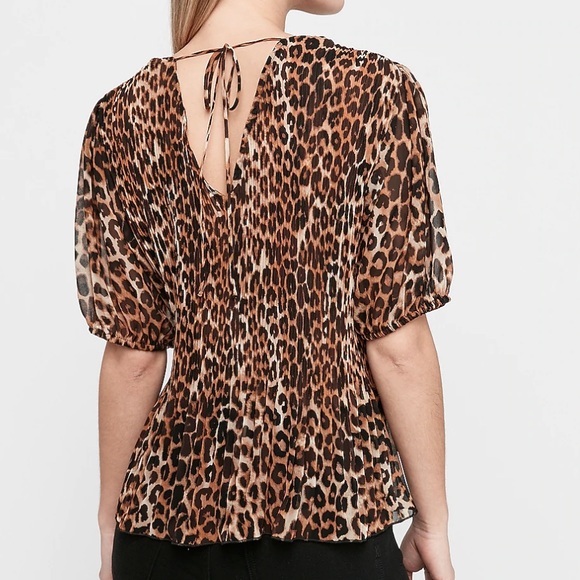 Express Leopard Print Pleated Puff Sleeve Top - Picture 2 of 8